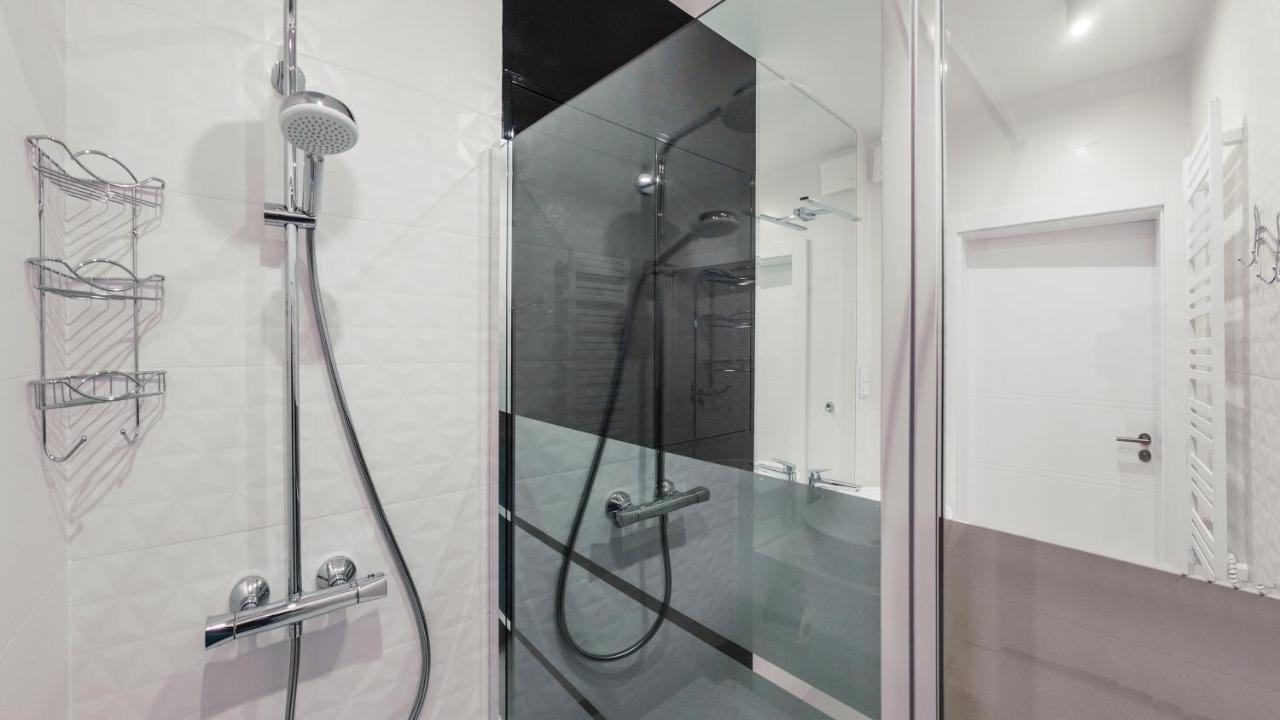 Prywatne Apartamenty Sun & Snow W Wave Z Basenem เมียนซิดดรอแย ภายนอก รูปภาพ