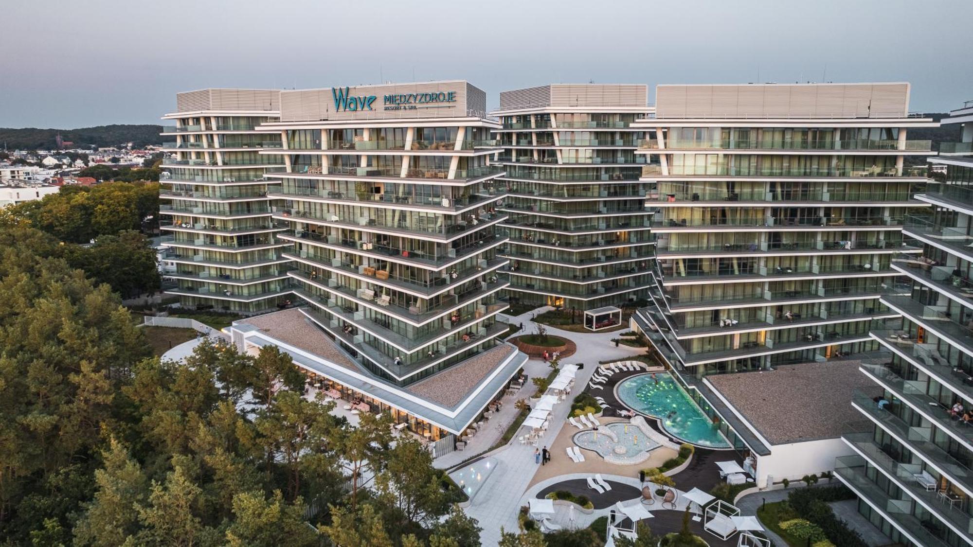 Prywatne Apartamenty Sun & Snow W Wave Z Basenem เมียนซิดดรอแย ภายนอก รูปภาพ